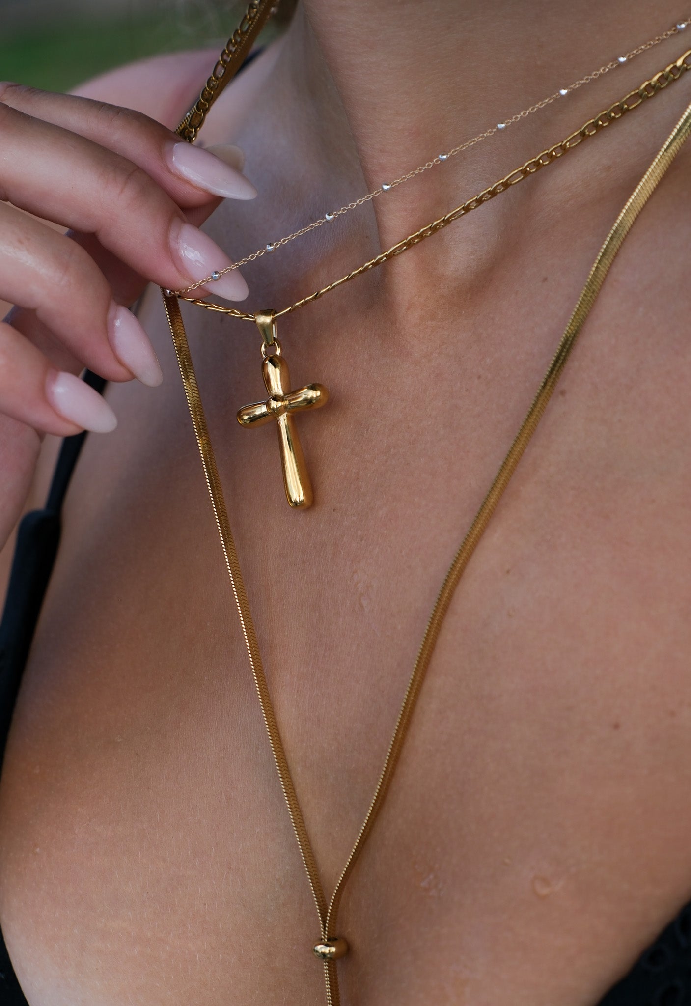 Crossly Necklace