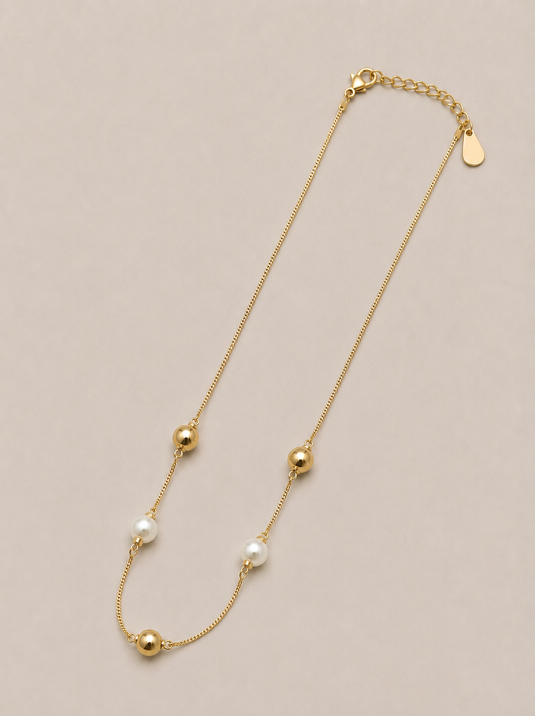 Lua Necklace