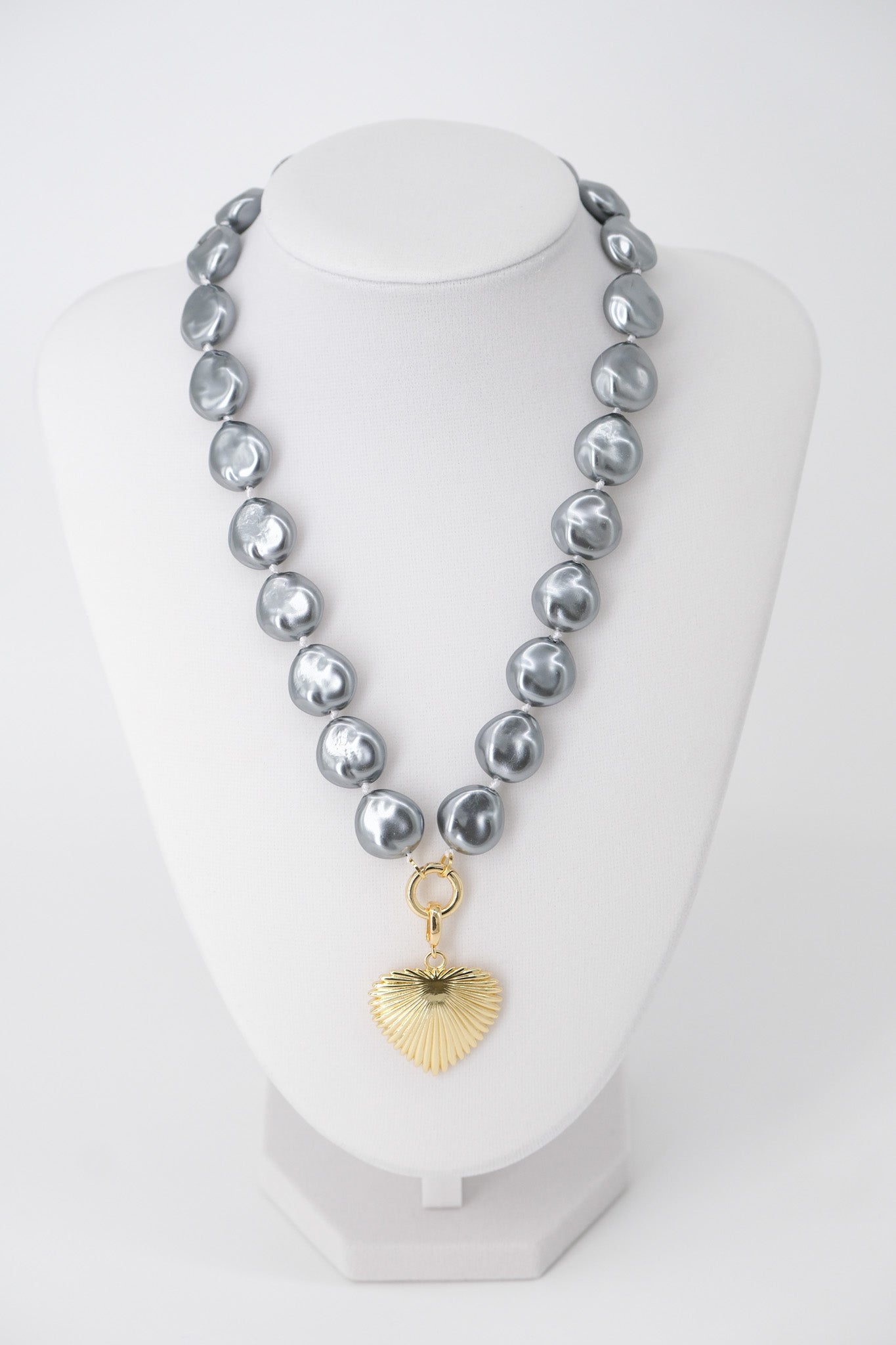Vera Necklace