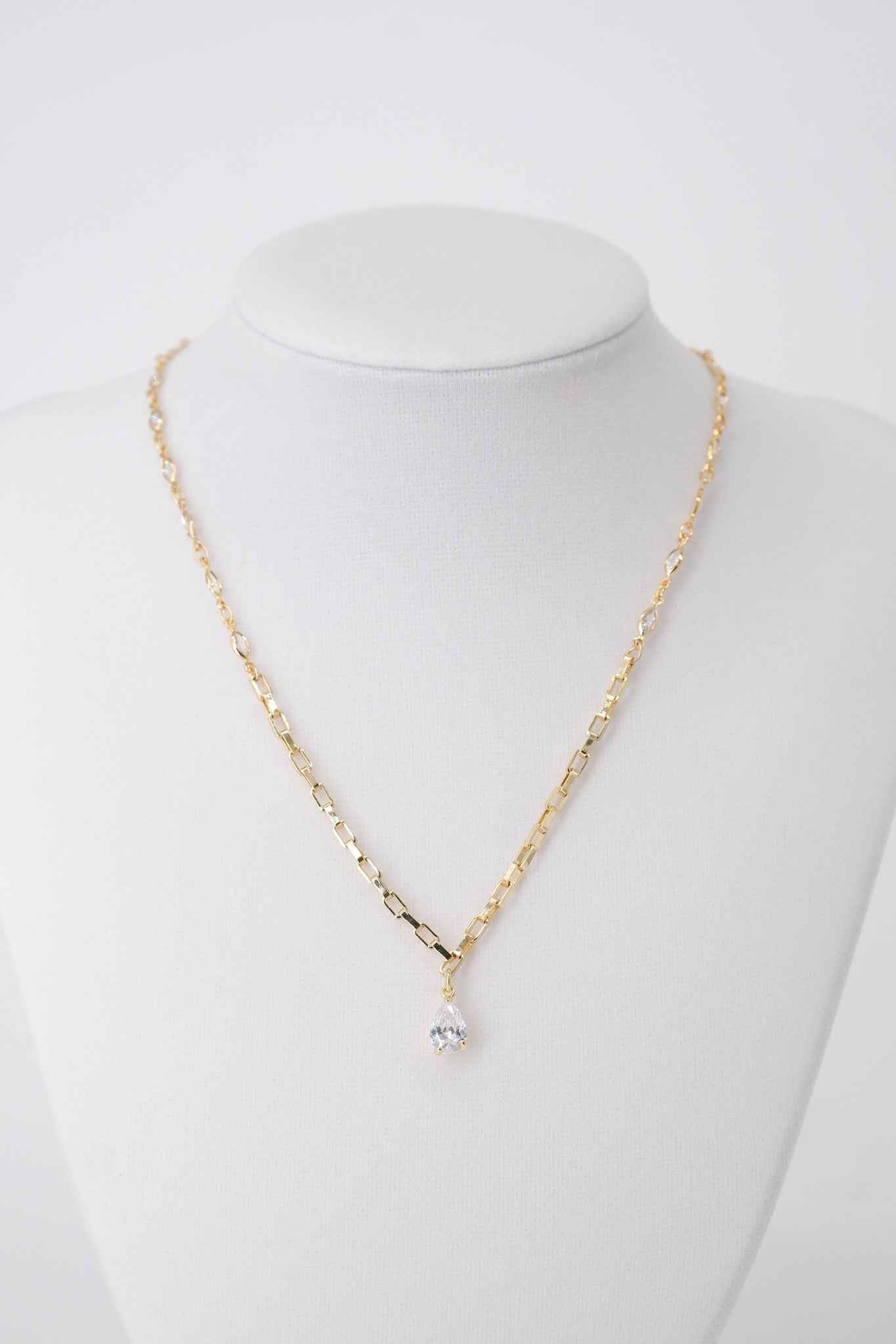 Everly Necklace