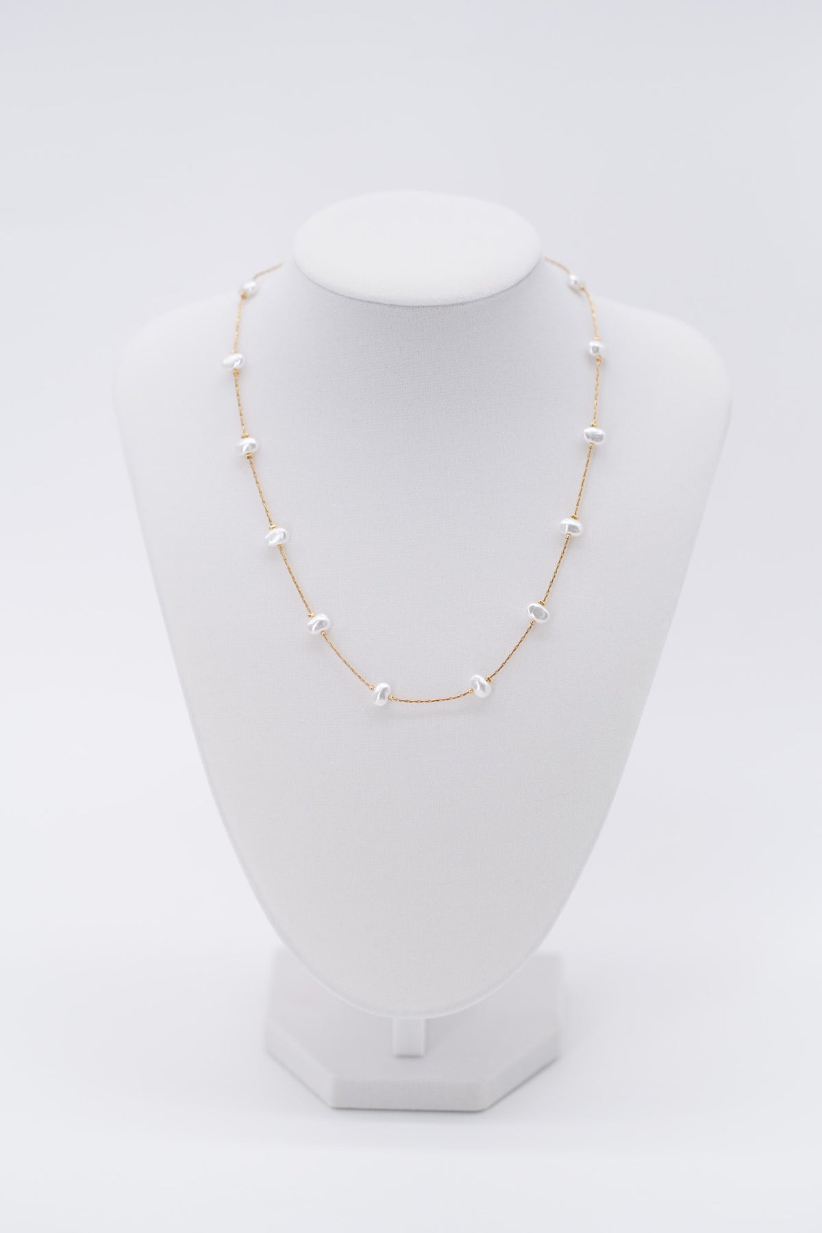 Holly Necklace
