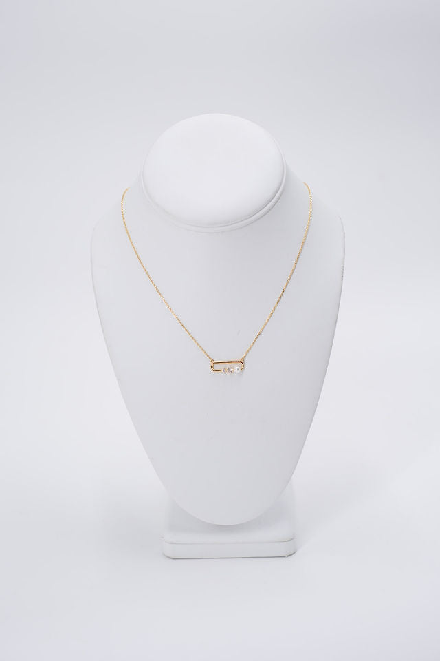 Pearly Clip Necklace