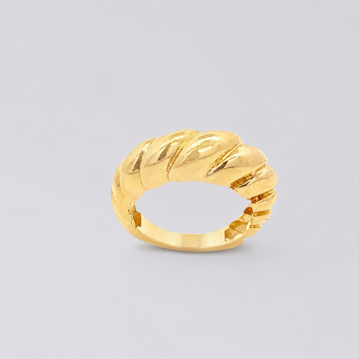 Hollis Ring