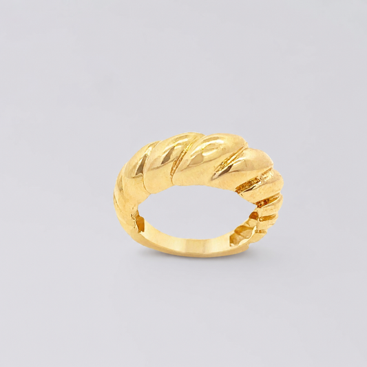 Hollis Ring